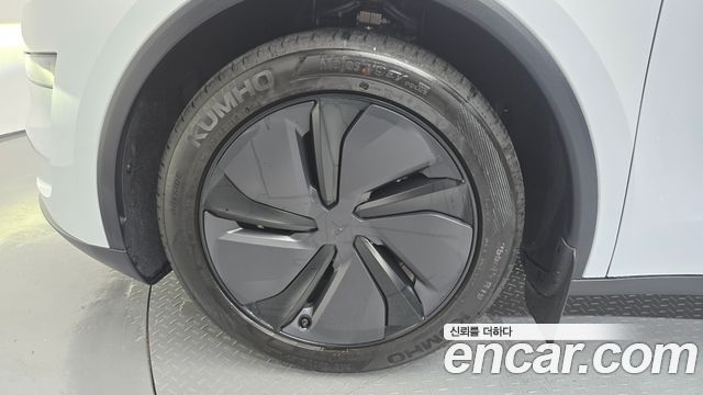 Tesla Model Y 2026 — photo 5
