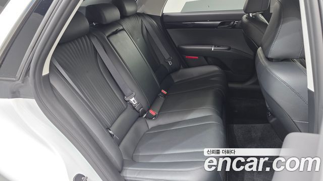 Hyundai Grandeur 2023 — photo 17