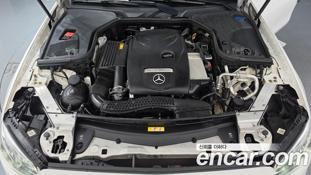 Mercedes-Benz E-Class 2019 — photo 6