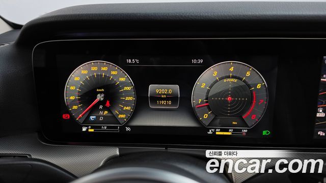 Mercedes-Benz E-Class 2019 — photo 11