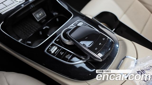 Mercedes-Benz E-Class 2019 — photo 27