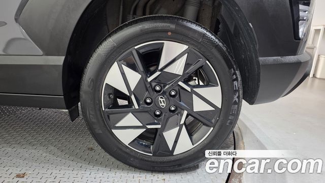 Hyundai Kona 2025 — photo 7
