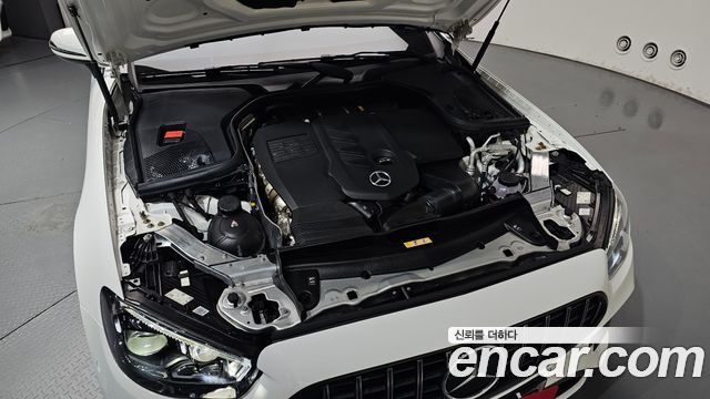 Mercedes-Benz E-Class 2022 — photo 6