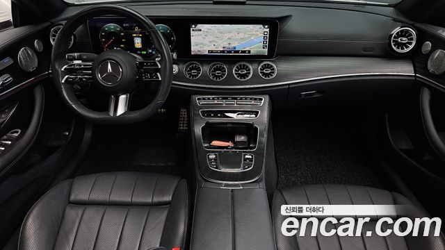 Mercedes-Benz E-Class 2022 — photo 10