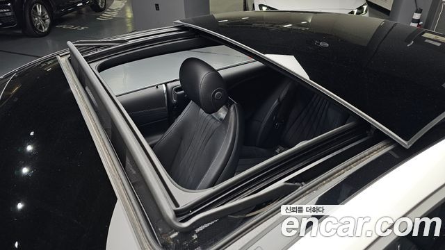 Mercedes-Benz E-Class 2022 — photo 25