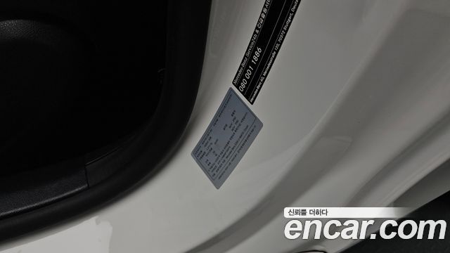 Mercedes-Benz E-Class 2022 — photo 35