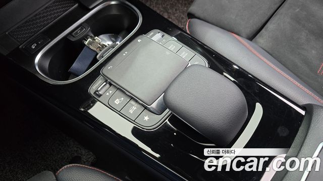 Mercedes-Benz CLA-Class 2020 — photo 16