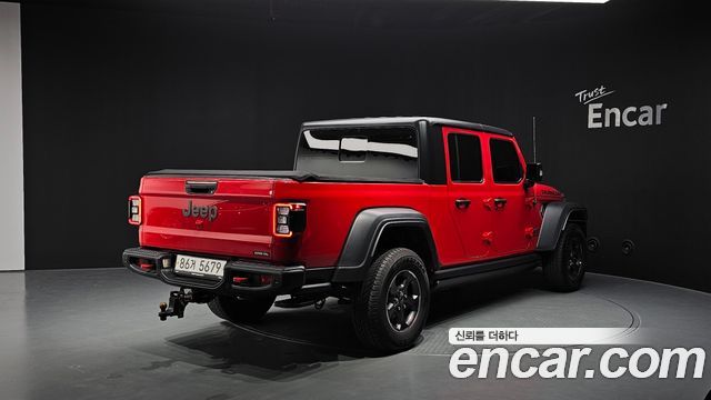 Jeep Gladiator 2021 — photo 2