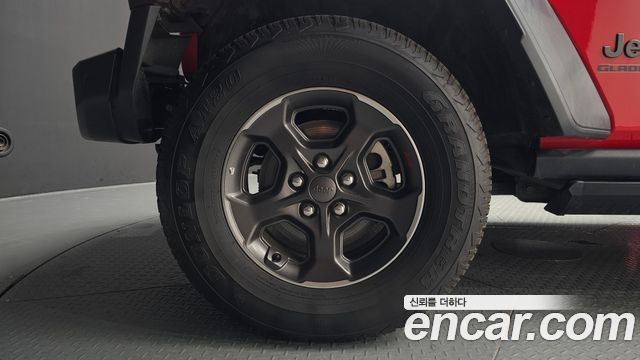 Jeep Gladiator 2021 — photo 5