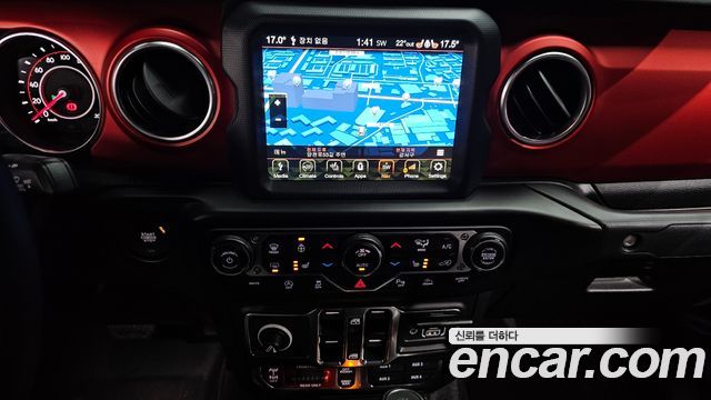 Jeep Gladiator 2021 — photo 14
