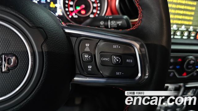 Jeep Gladiator 2021 — photo 17