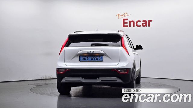 Kia Niro 2023 — photo 4