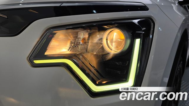 Kia Niro 2023 — photo 8
