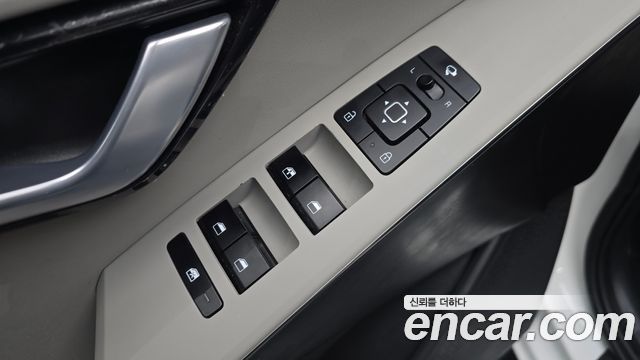 Kia Niro 2023 — photo 27