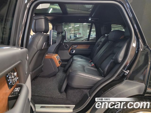 Land Rover Range Rover 2019 — photo 10