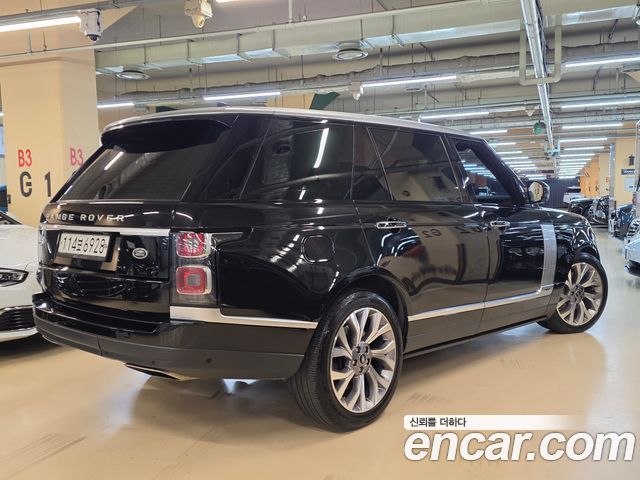 Land Rover Range Rover 2019 — photo 19