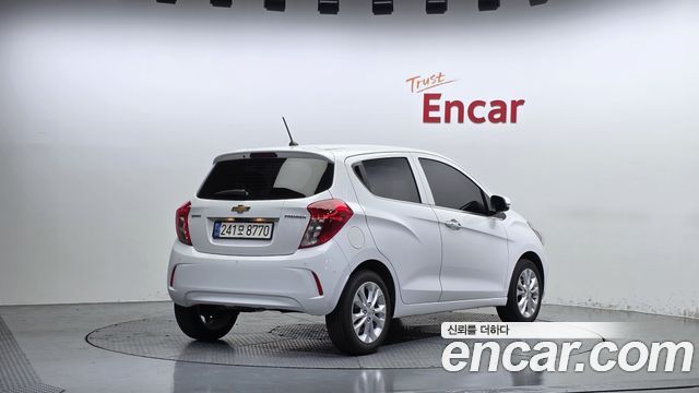 Chevrolet Korea Spark 2022 — photo 2