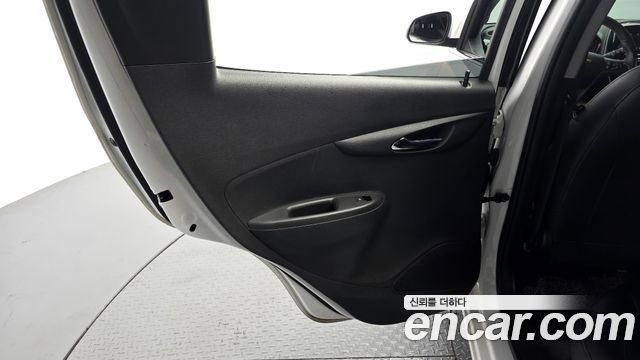 Chevrolet Korea Spark 2022 — photo 15