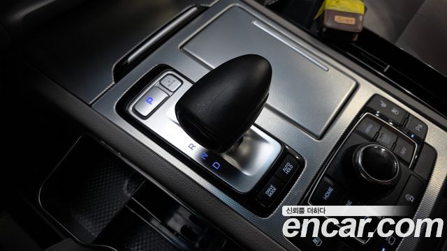 Genesis G80 2018 — photo 12