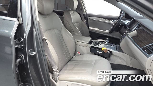 Genesis G80 2018 — photo 17