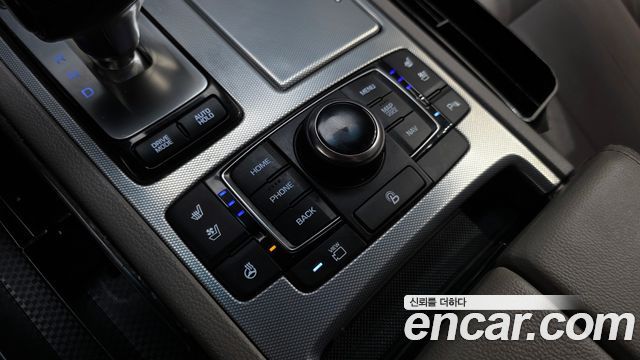 Genesis G80 2018 — photo 25