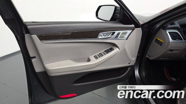 Genesis G80 2018 — photo 14
