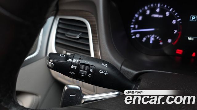 Genesis G80 2018 — photo 30