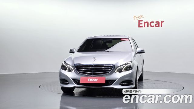 Mercedes-Benz E-Class 2016 — photo 3