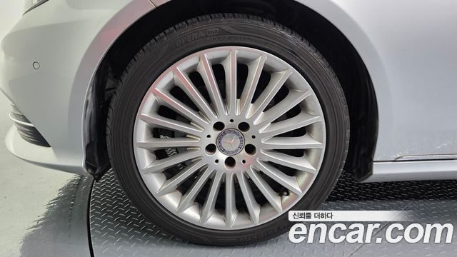 Mercedes-Benz E-Class 2016 — photo 5