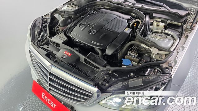 Mercedes-Benz E-Class 2016 — photo 6