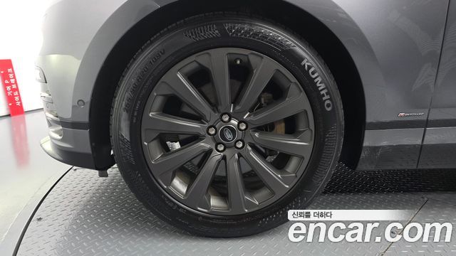 Land Rover Range Rover Velar 2019 — photo 5