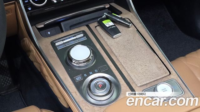 Genesis GV80 2023 — photo 12