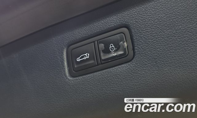 Genesis GV80 2023 — photo 25