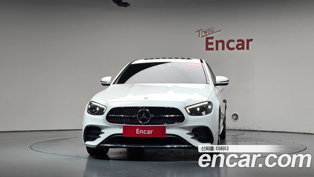 Mercedes-Benz E-Class 2021 — photo 3