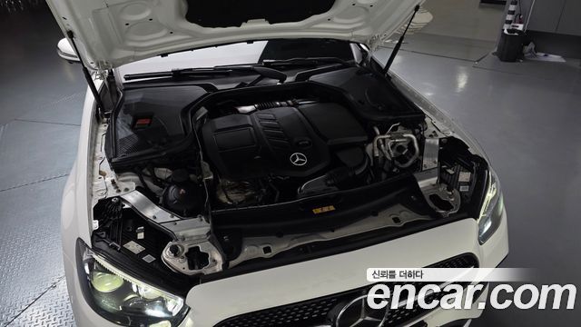 Mercedes-Benz E-Class 2021 — photo 6
