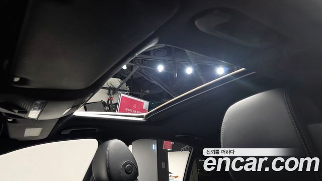 Mercedes-Benz E-Class 2021 — photo 23