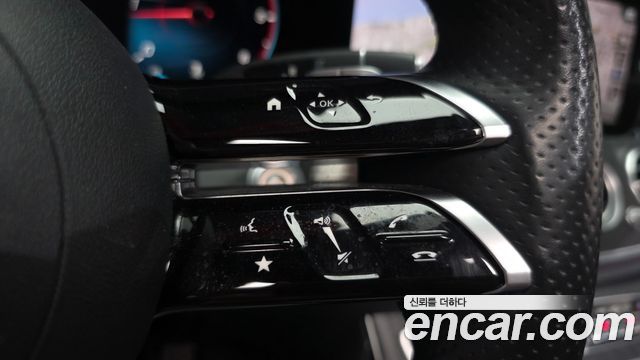 Mercedes-Benz E-Class 2021 — photo 32
