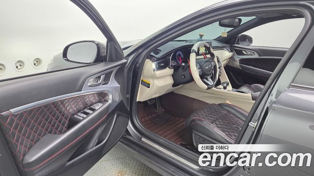 Genesis G70 2018 — photo 10