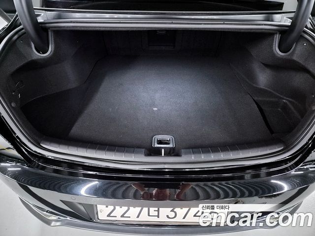 Hyundai Grandeur 2023 — photo 16