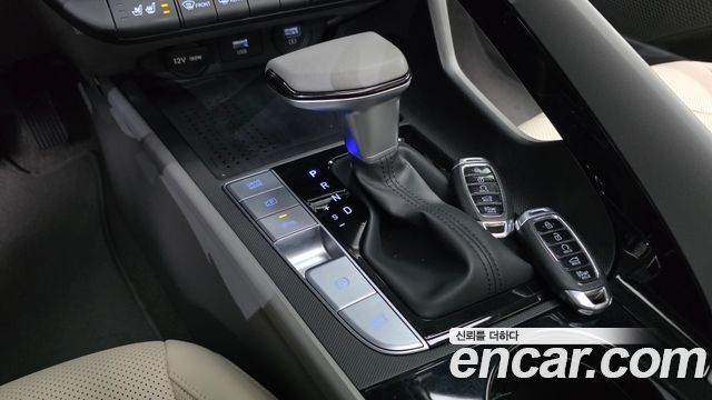 Hyundai AVANTE 2023 — photo 9