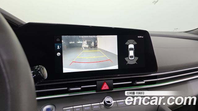Hyundai AVANTE 2023 — photo 16