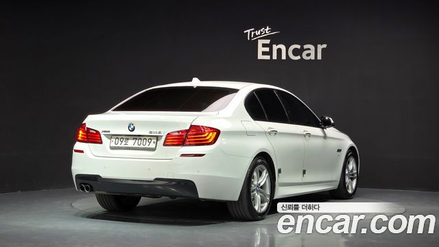 BMW 5-Series 2016 — photo 2