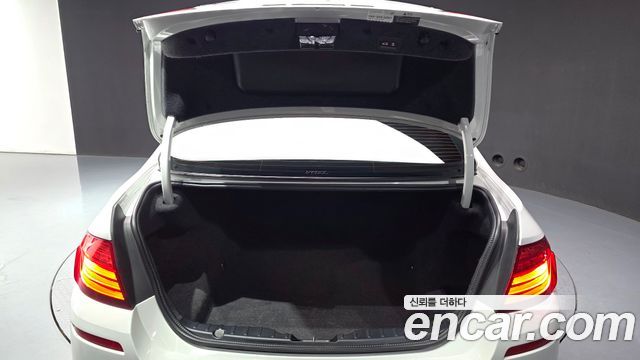 BMW 5-Series 2016 — photo 20