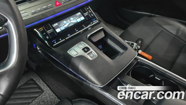 Hyundai Grandeur 2023 — photo 9