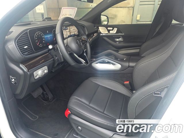 Mercedes-Benz GLE-Class 2026 — photo 3