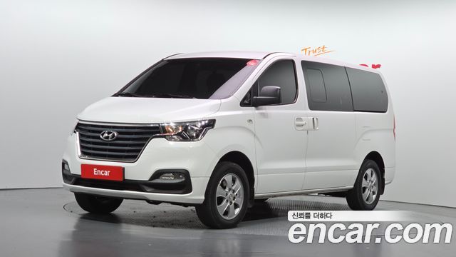 Hyundai Starex 2020 — photo 1