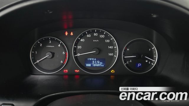 Hyundai Starex 2020 — photo 11