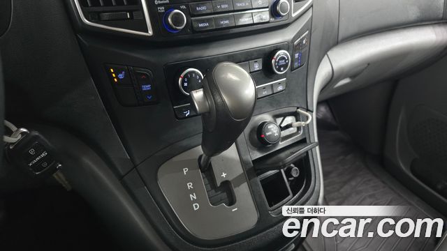 Hyundai Starex 2020 — photo 12