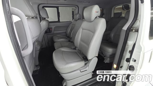 Hyundai Starex 2020 — photo 17