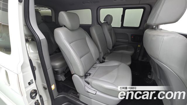 Hyundai Starex 2020 — photo 18